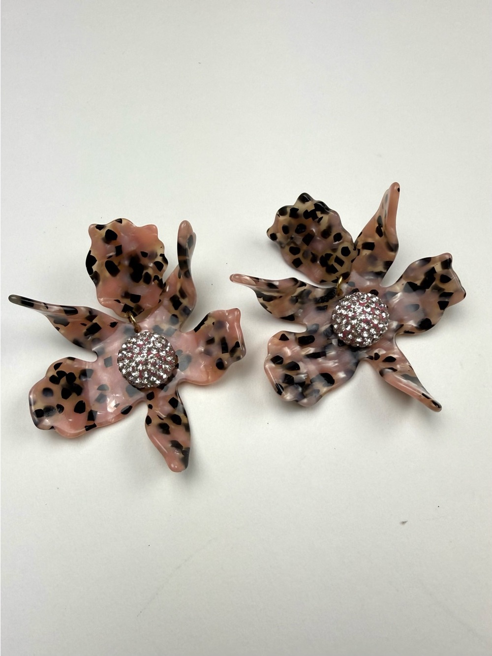 LELE SADOUGHI Crystal Lily Clip-On Earrings in Spotted Blush